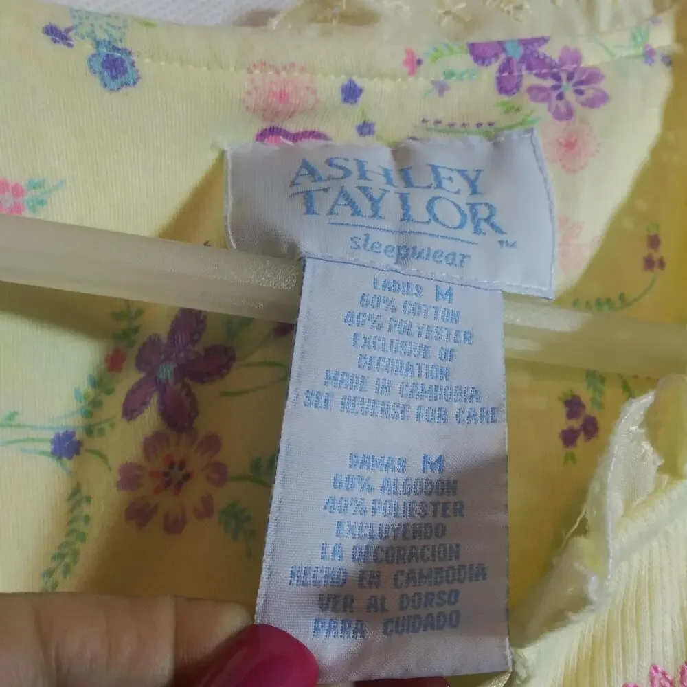 Ashley Taylor Vintage Sleepwear Yellow Floral Embroidered Nightgown Sz M
